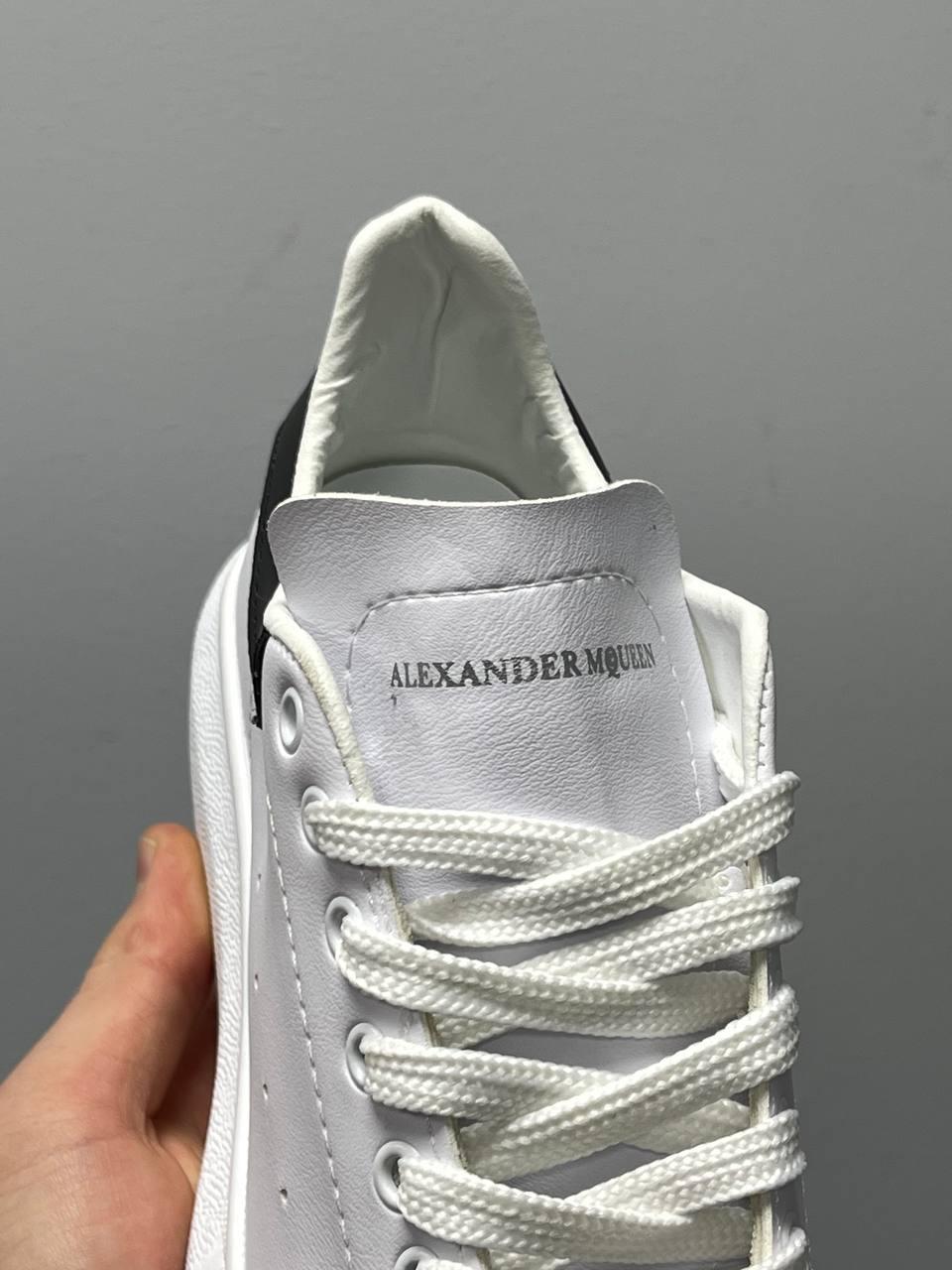 Alexander McQueen Low White Black 2.0