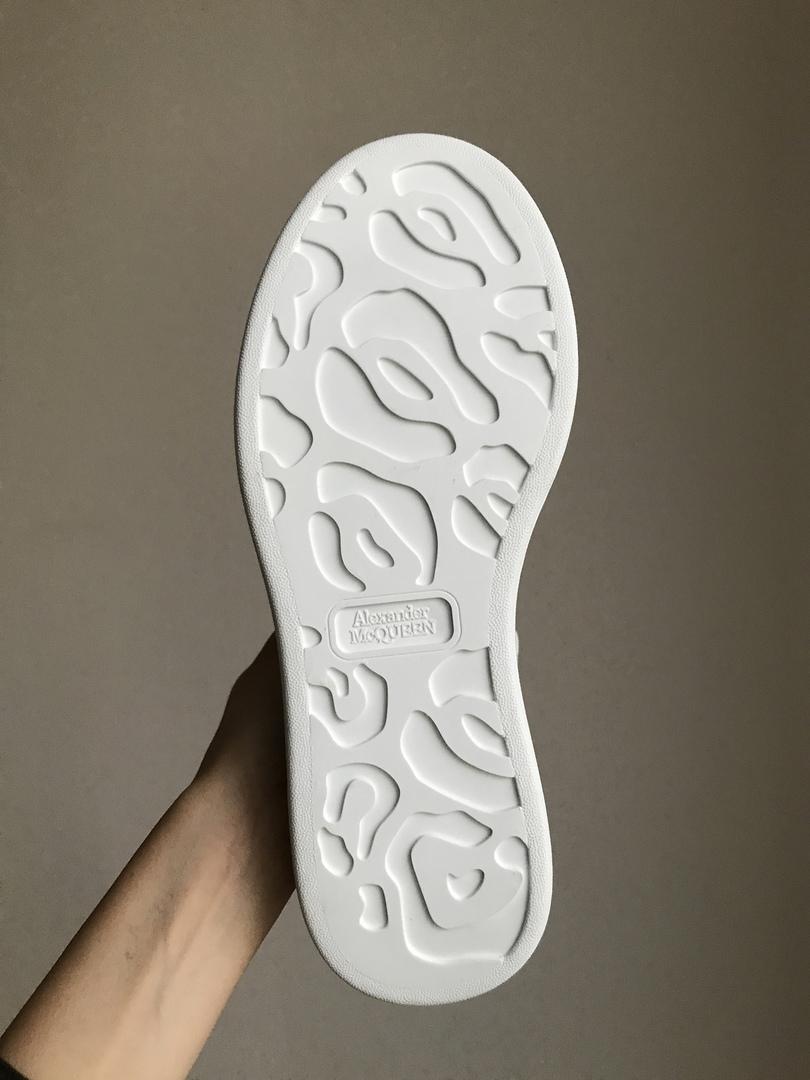 Alexander McQueen Low White Pearl 2