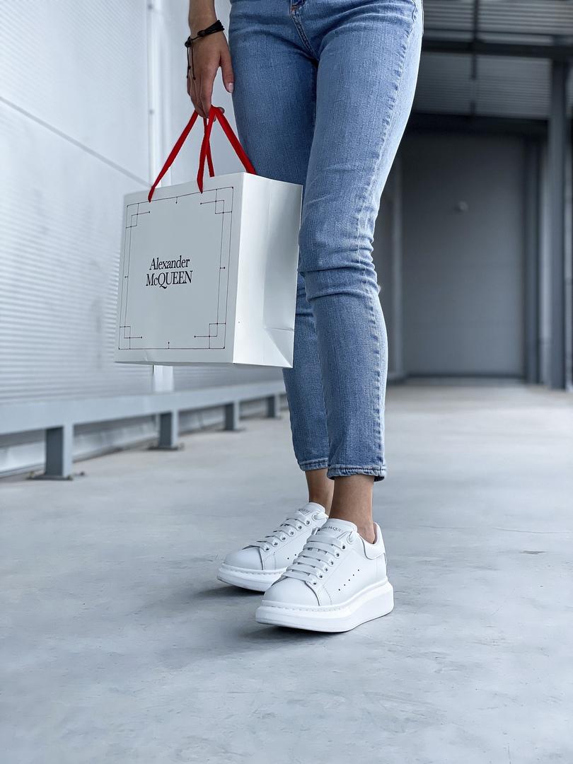 Alexander McQueen Low Triple White