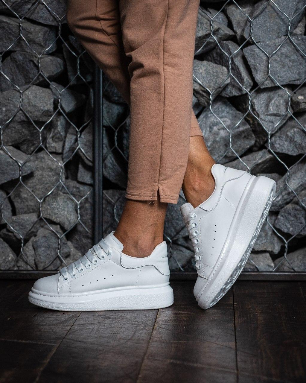 Alexander McQueen Low Triple White