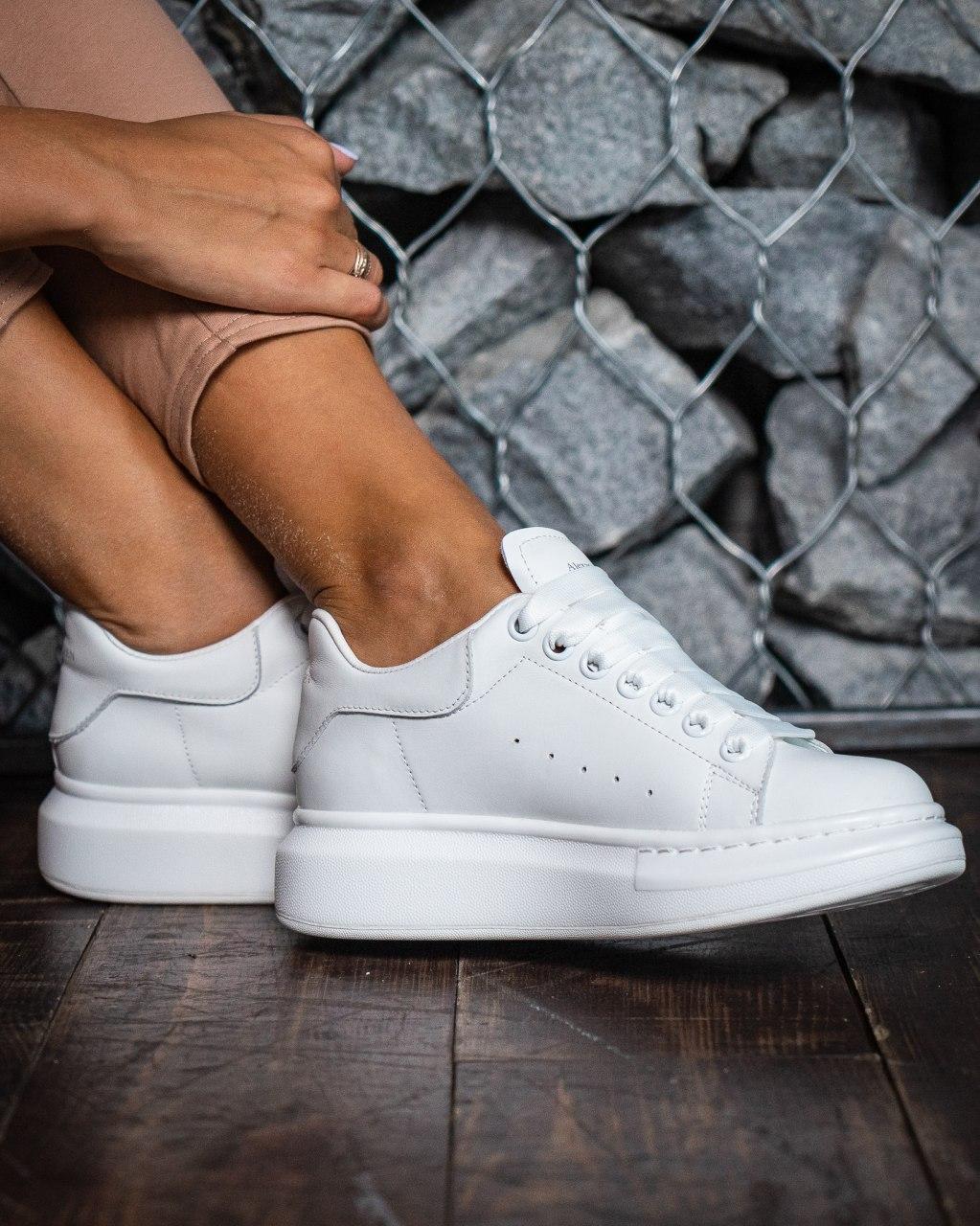 Alexander McQueen Low Triple White