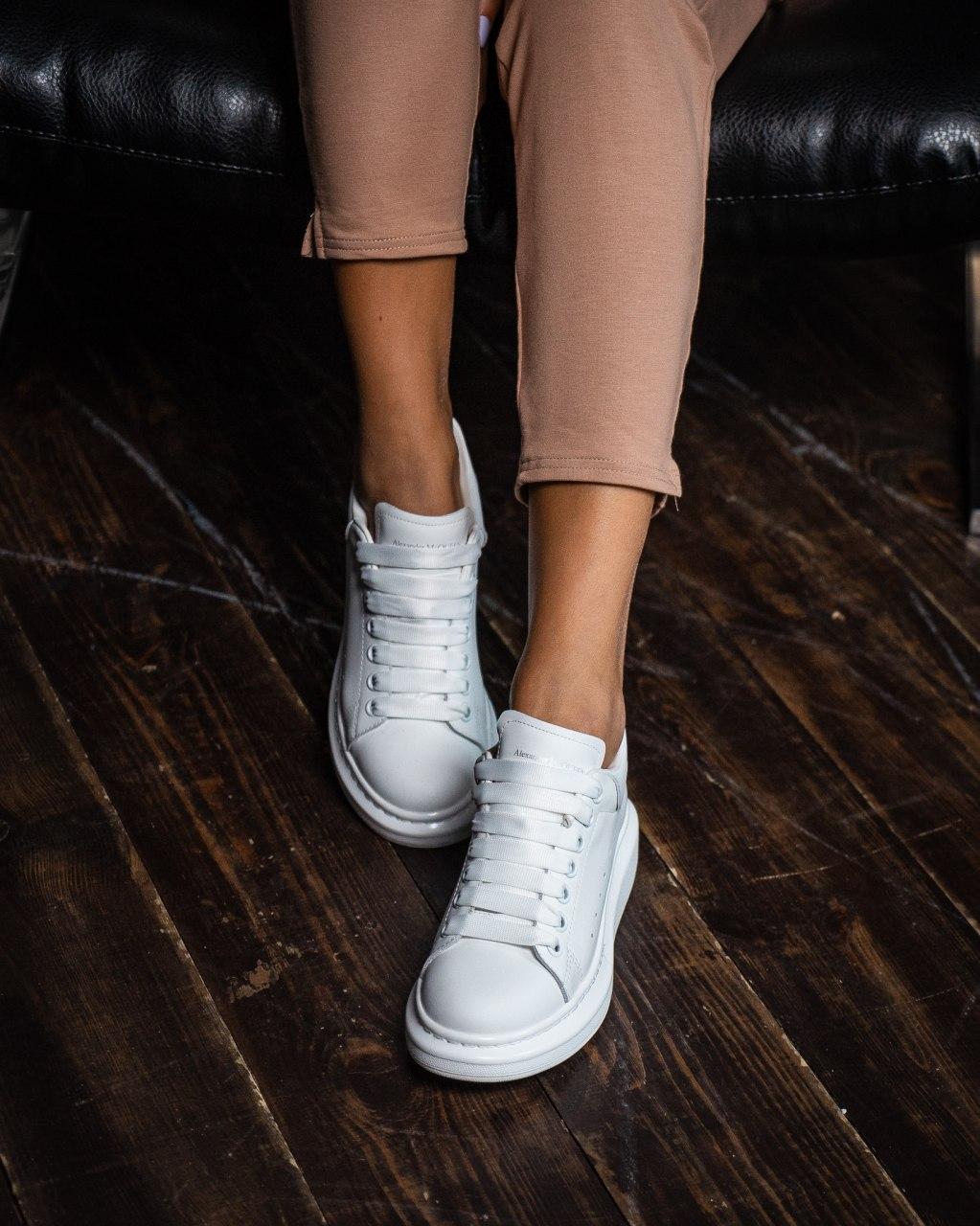 Alexander McQueen Low Triple White