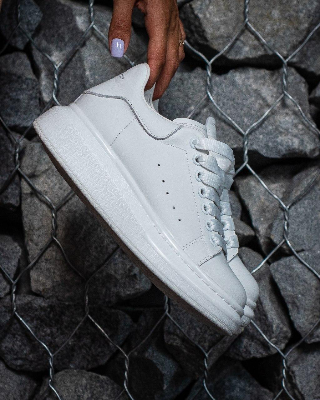 Alexander McQueen Low Triple White