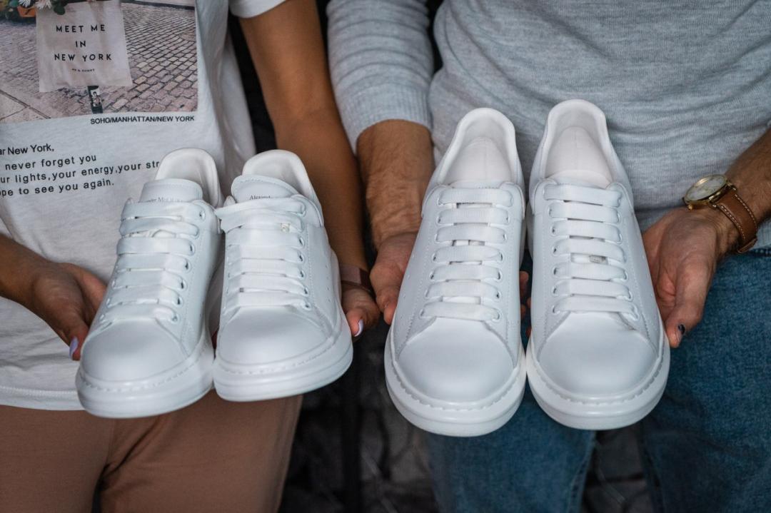 Alexander McQueen Low Triple White