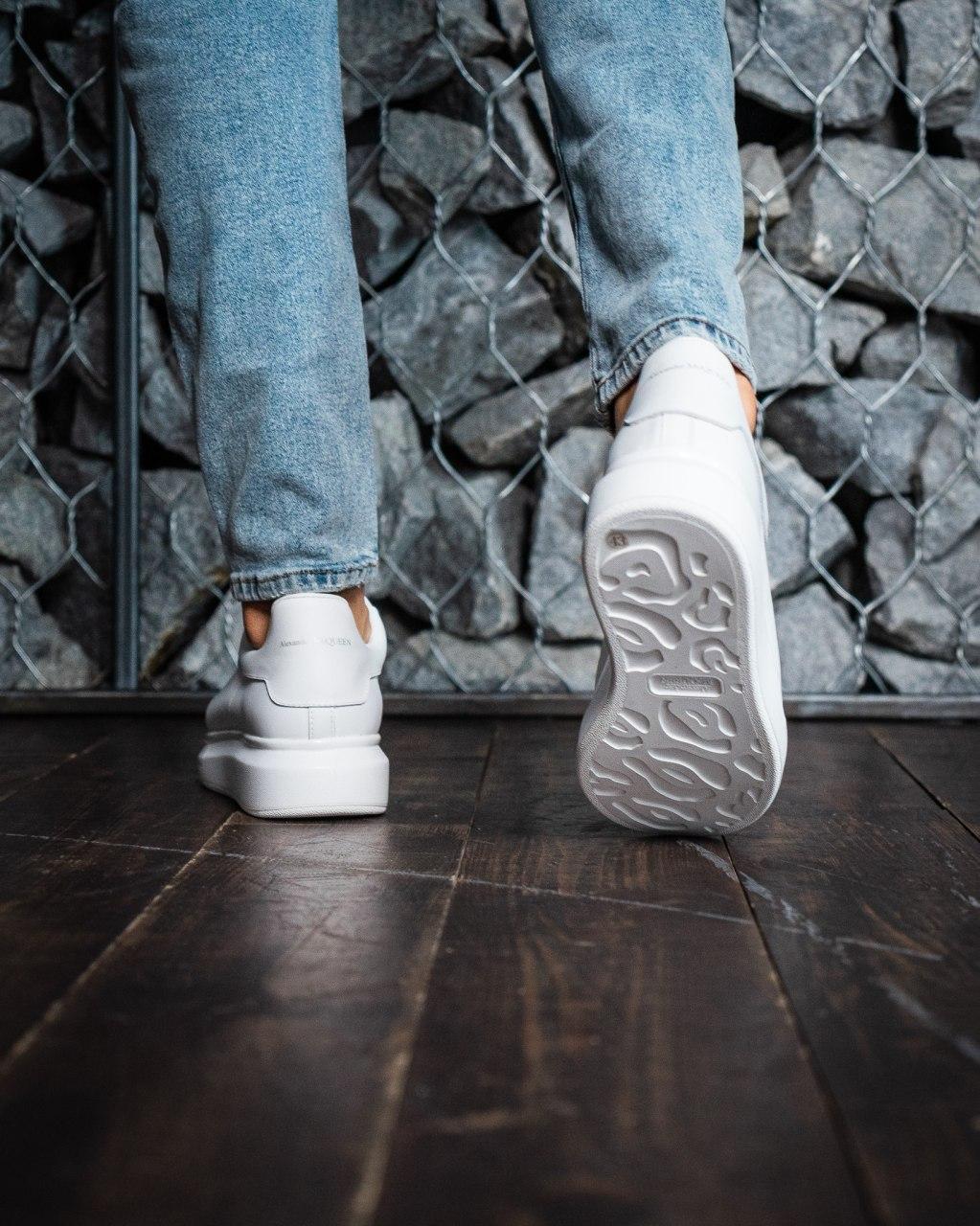 Alexander McQueen Low Triple White