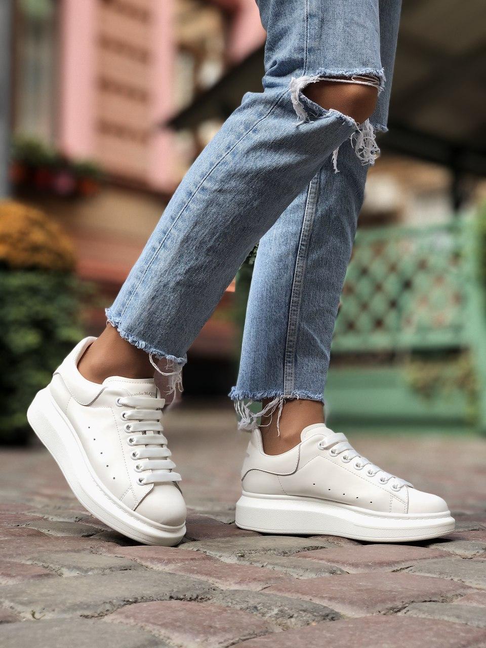 Alexander McQueen Low Triple White