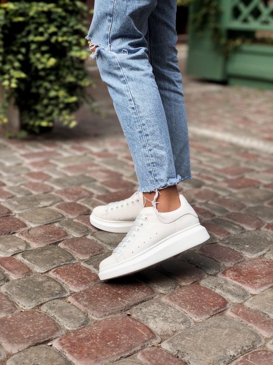 Alexander McQueen Low Triple White