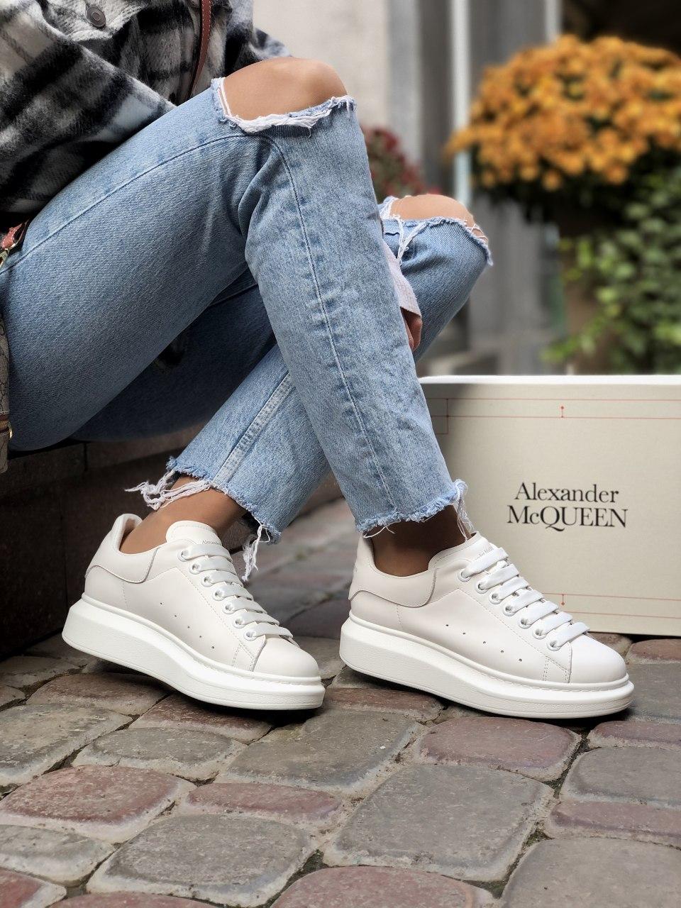 Alexander McQueen Low Triple White