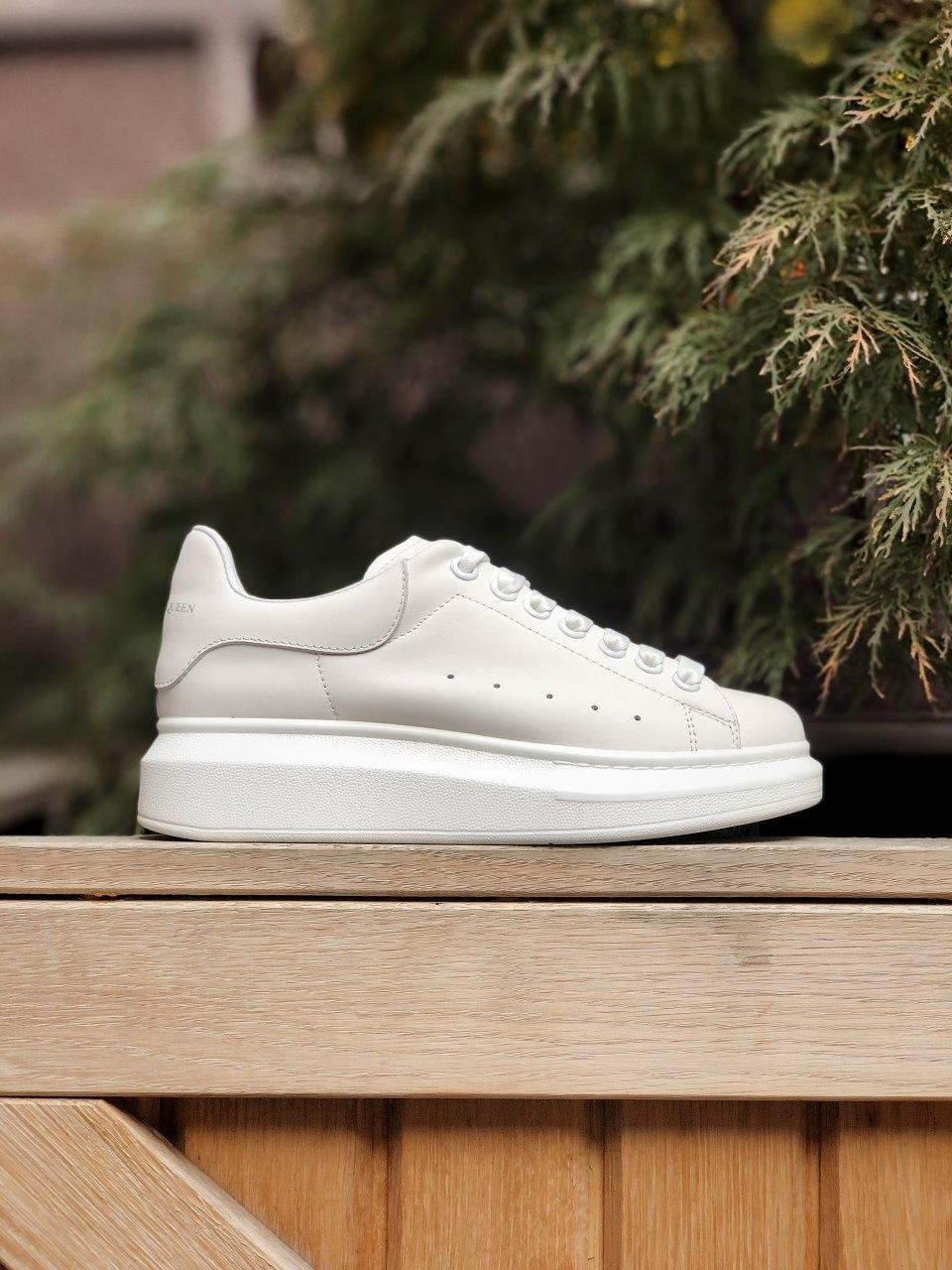 Alexander McQueen Low Triple White