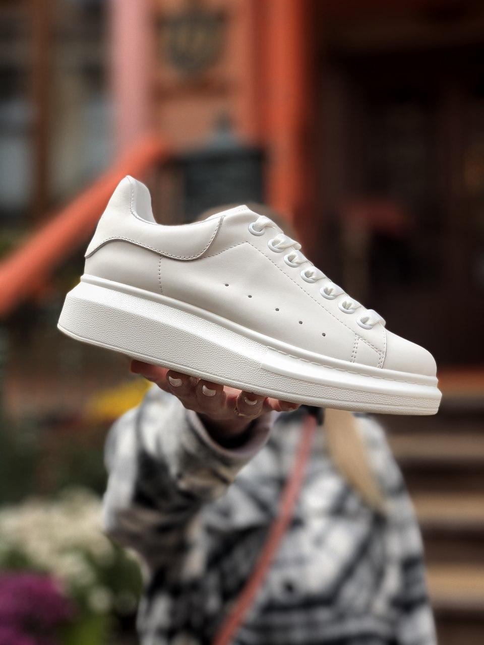 Alexander McQueen Low Triple White