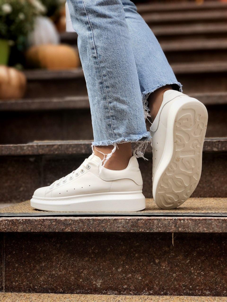 Alexander McQueen Low Triple White