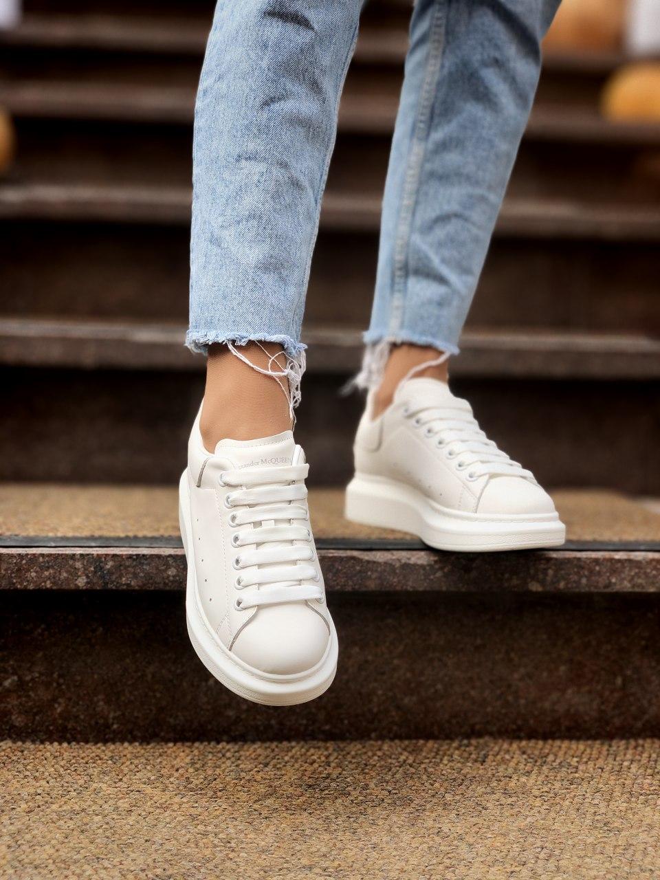 Alexander McQueen Low Triple White