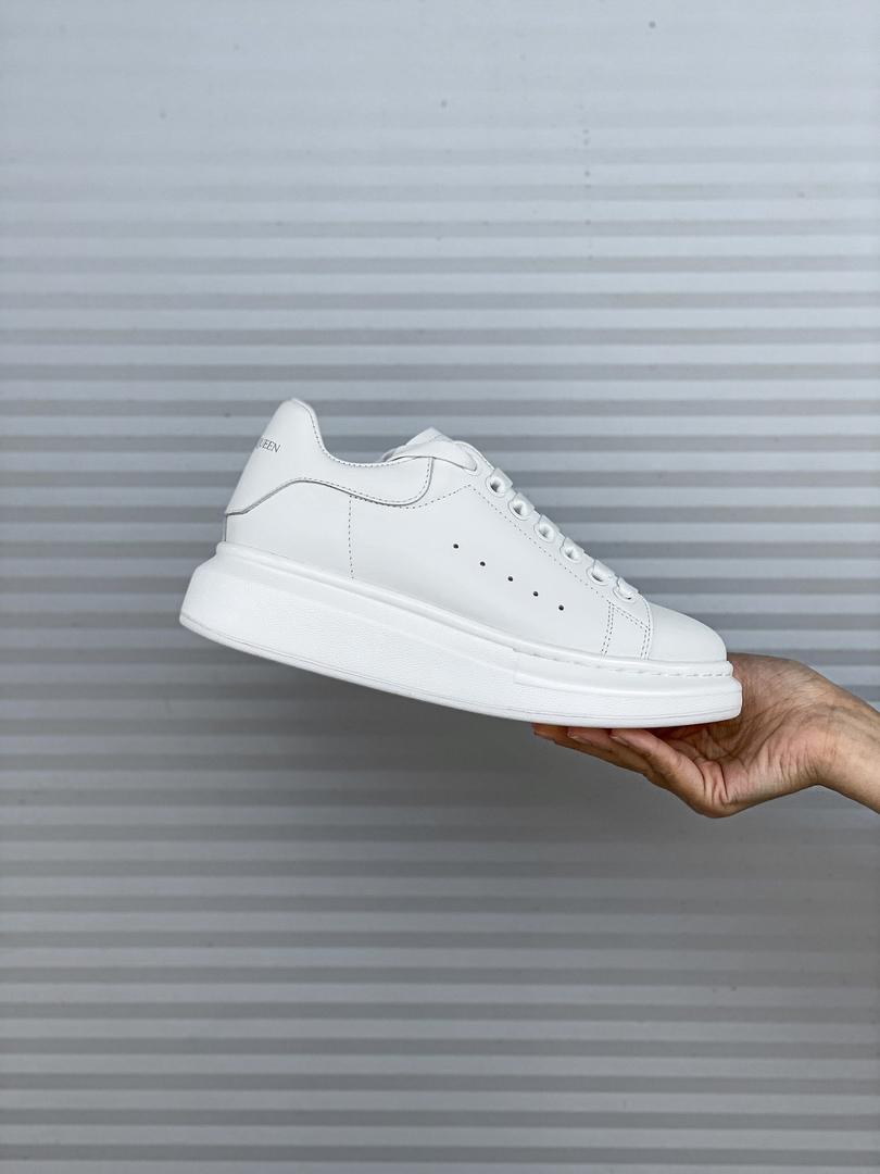 Alexander McQueen Low Triple White