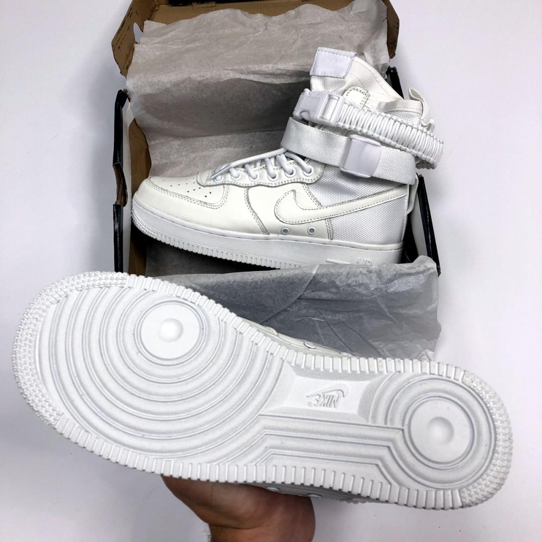 Nike Special Fled Air Force 1 White