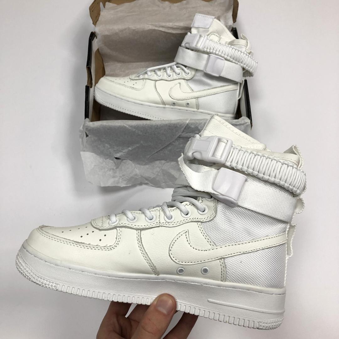 Nike Special Fled Air Force 1 White