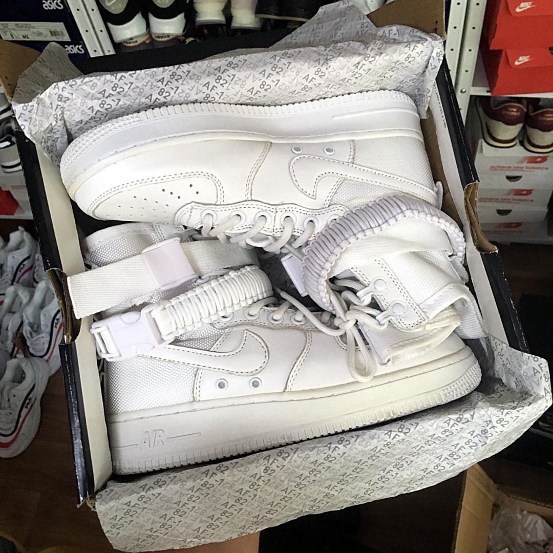 Nike Special Fled Air Force 1 White