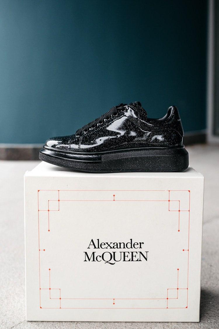 Alexander McQueen Low Galaxy Black
