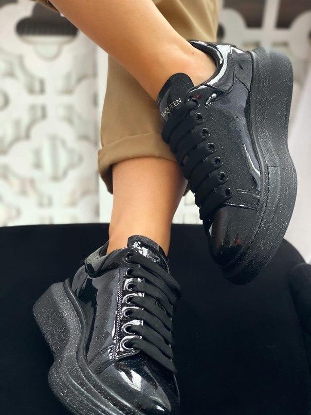 Alexander McQueen Low Galaxy Black