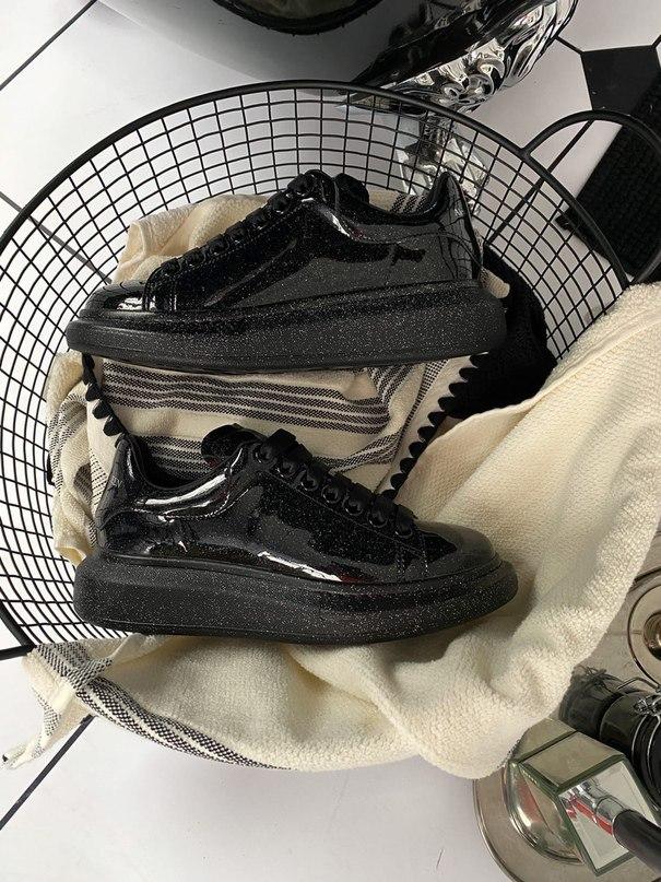 Alexander McQueen Low Galaxy Black