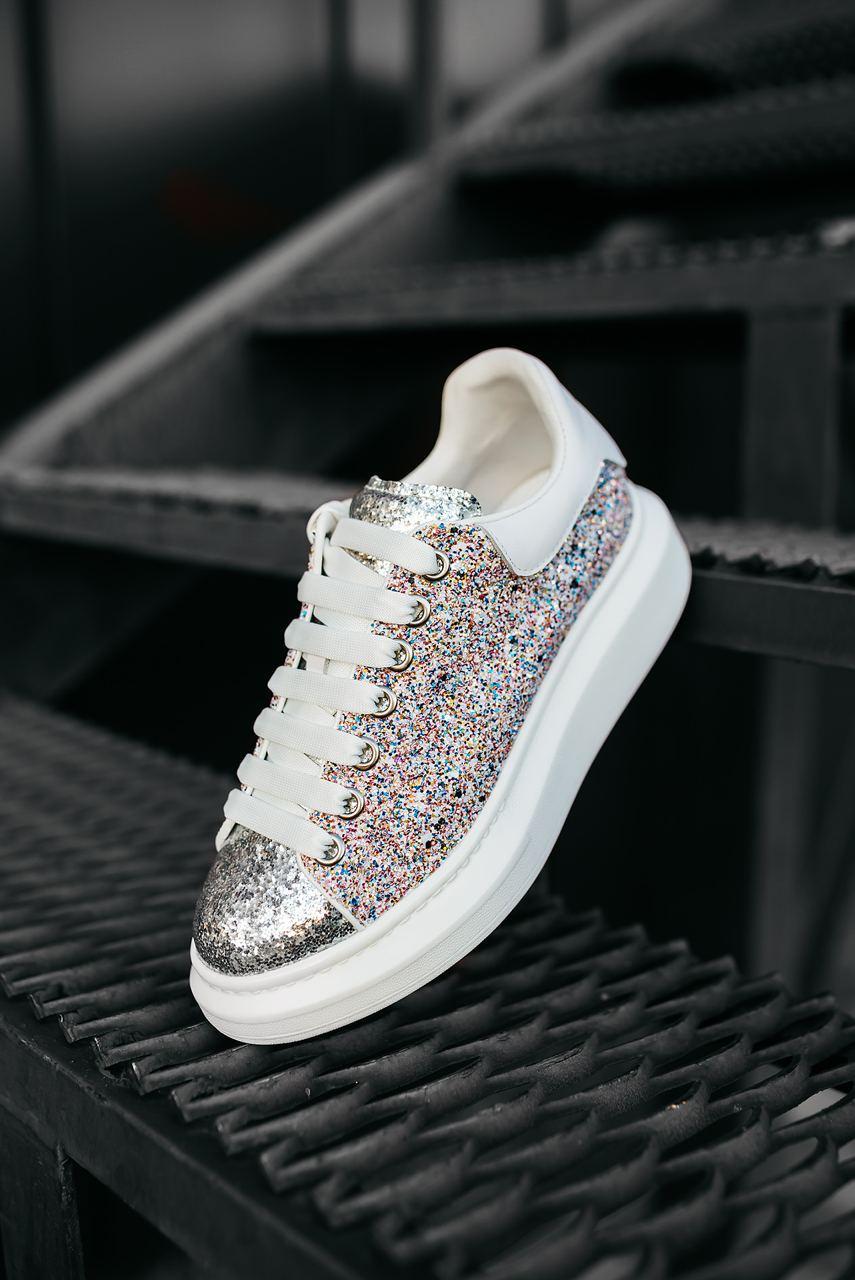 Alexander McQueen Low Lace-Up Glitter Leather
