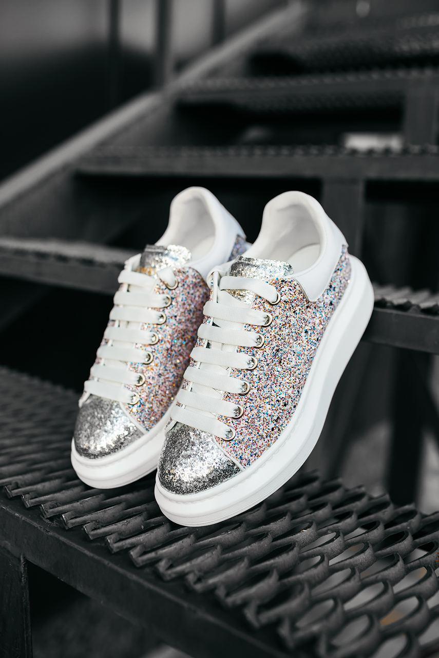 Alexander McQueen Low Lace-Up Glitter Leather