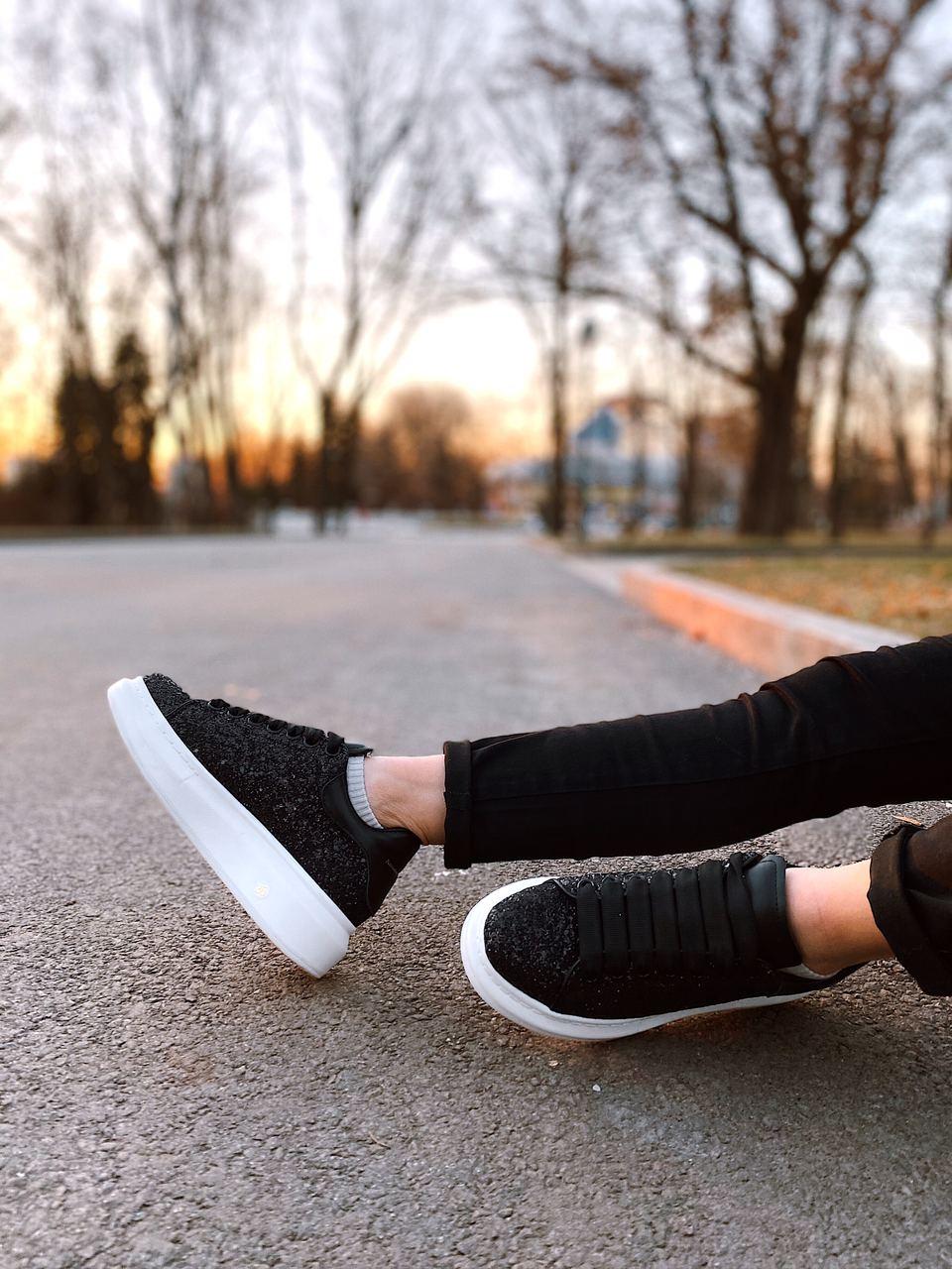 Alexander McQueen Low Glitter Black White
