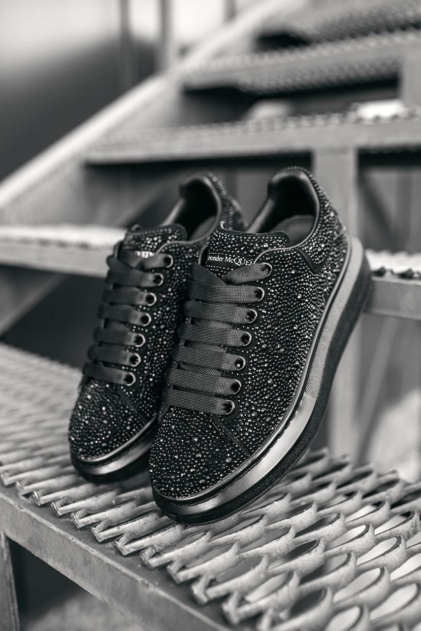 Alexander McQueen Low Larry Black 2