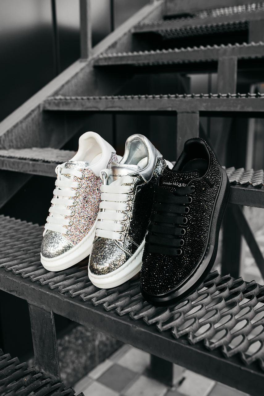 Alexander McQueen Low Larry Black 2