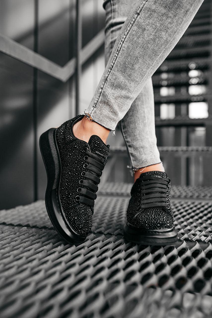 Alexander McQueen Low Larry Black 2