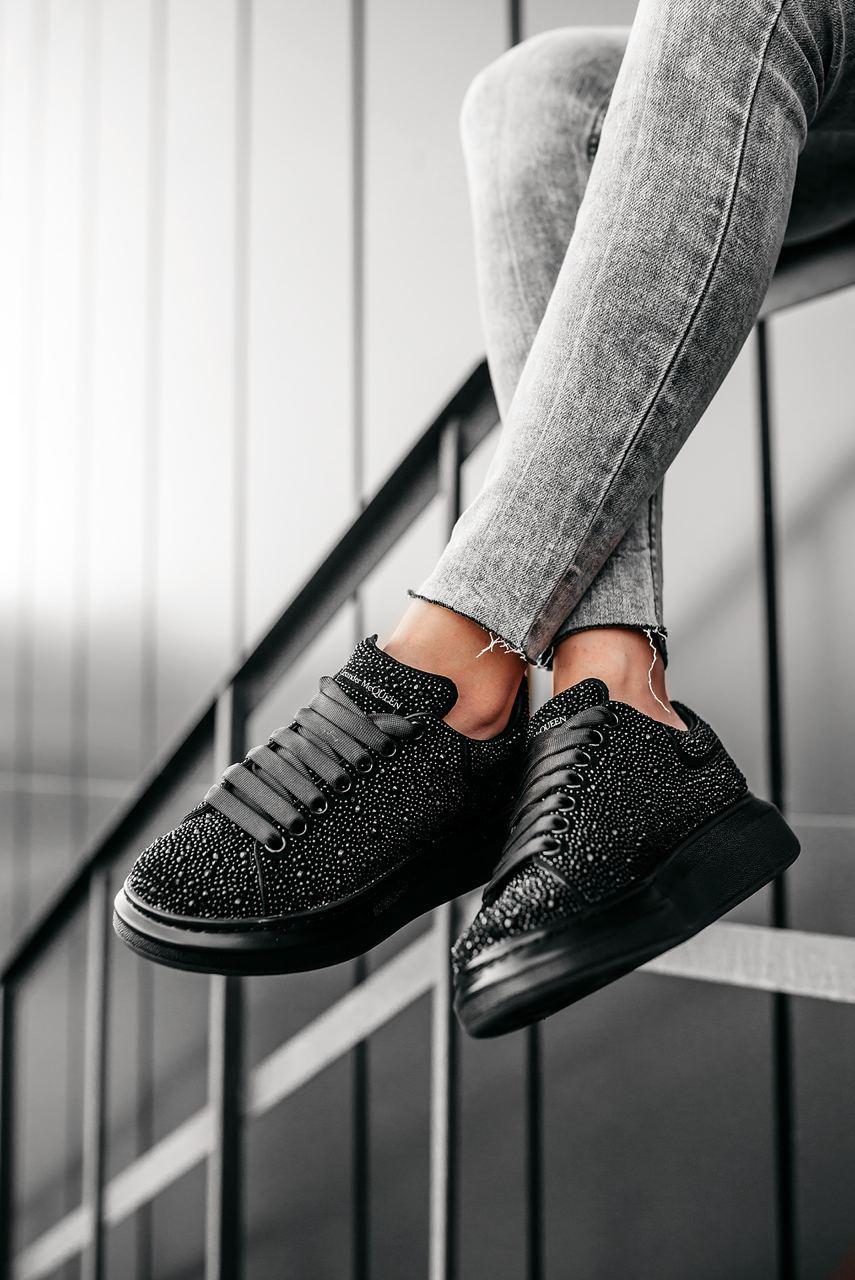 Alexander McQueen Low Larry Black 2