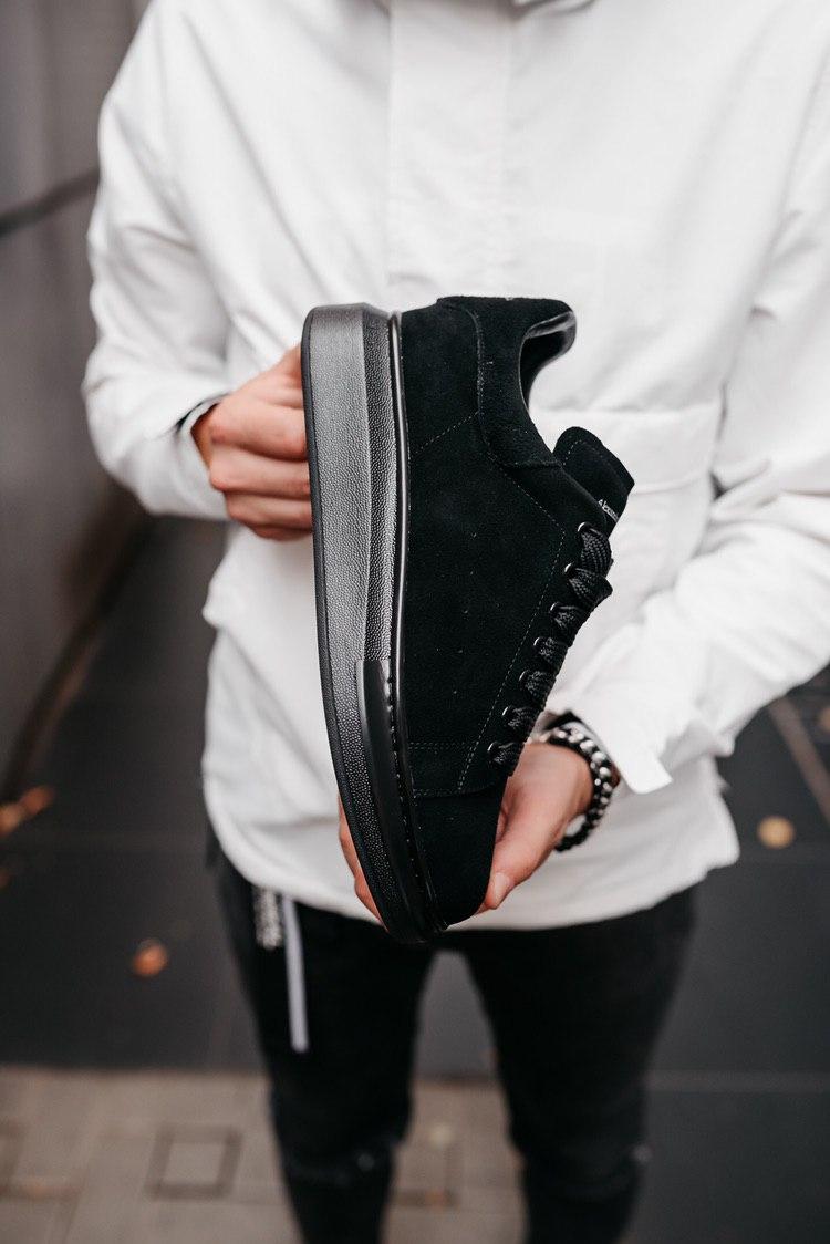 Alexander McQueen Low Larry Black 3