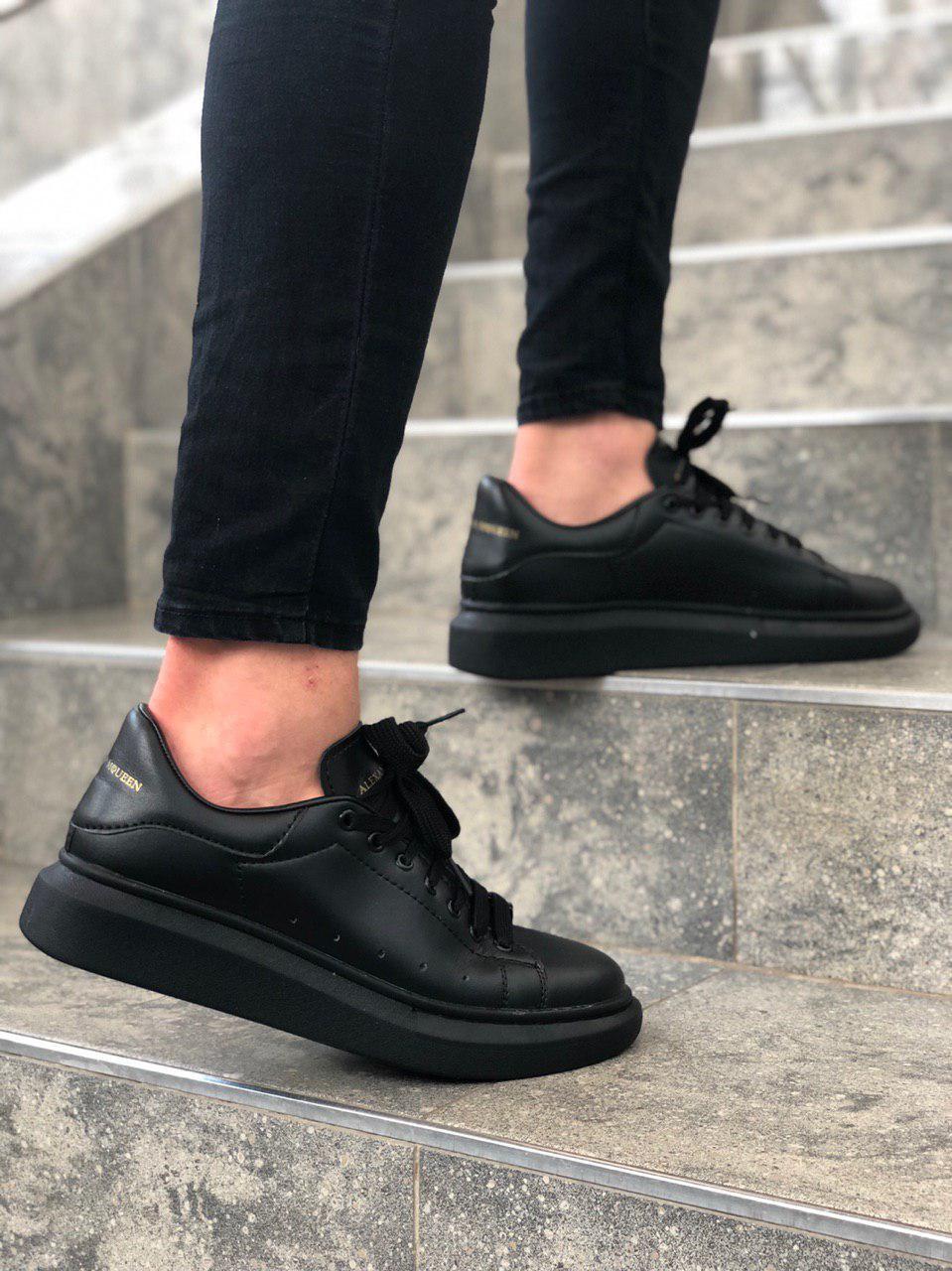 Alexander McQueen Low Triple Black 2