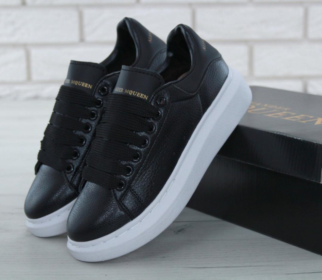 Alexander McQueen Low Black White 2