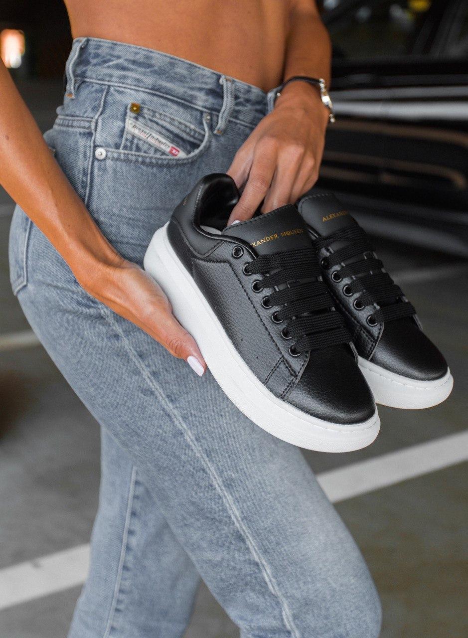 Alexander McQueen Low Black White 2