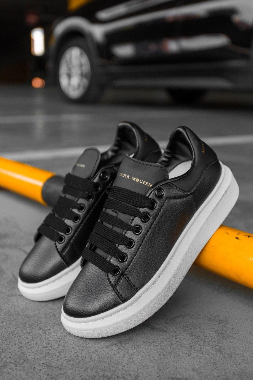 Alexander McQueen Low Black White 2