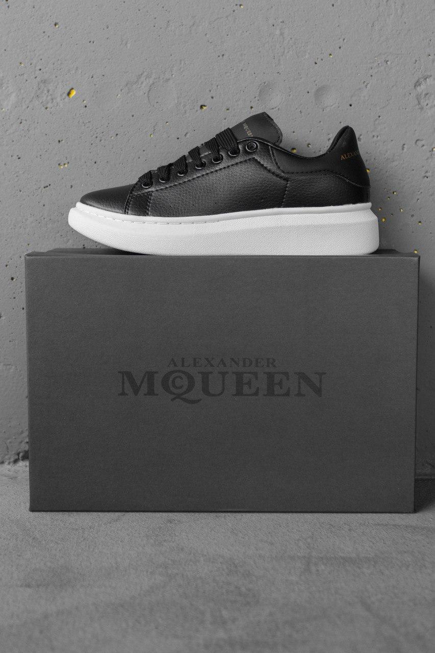 Alexander McQueen Low Black White 2
