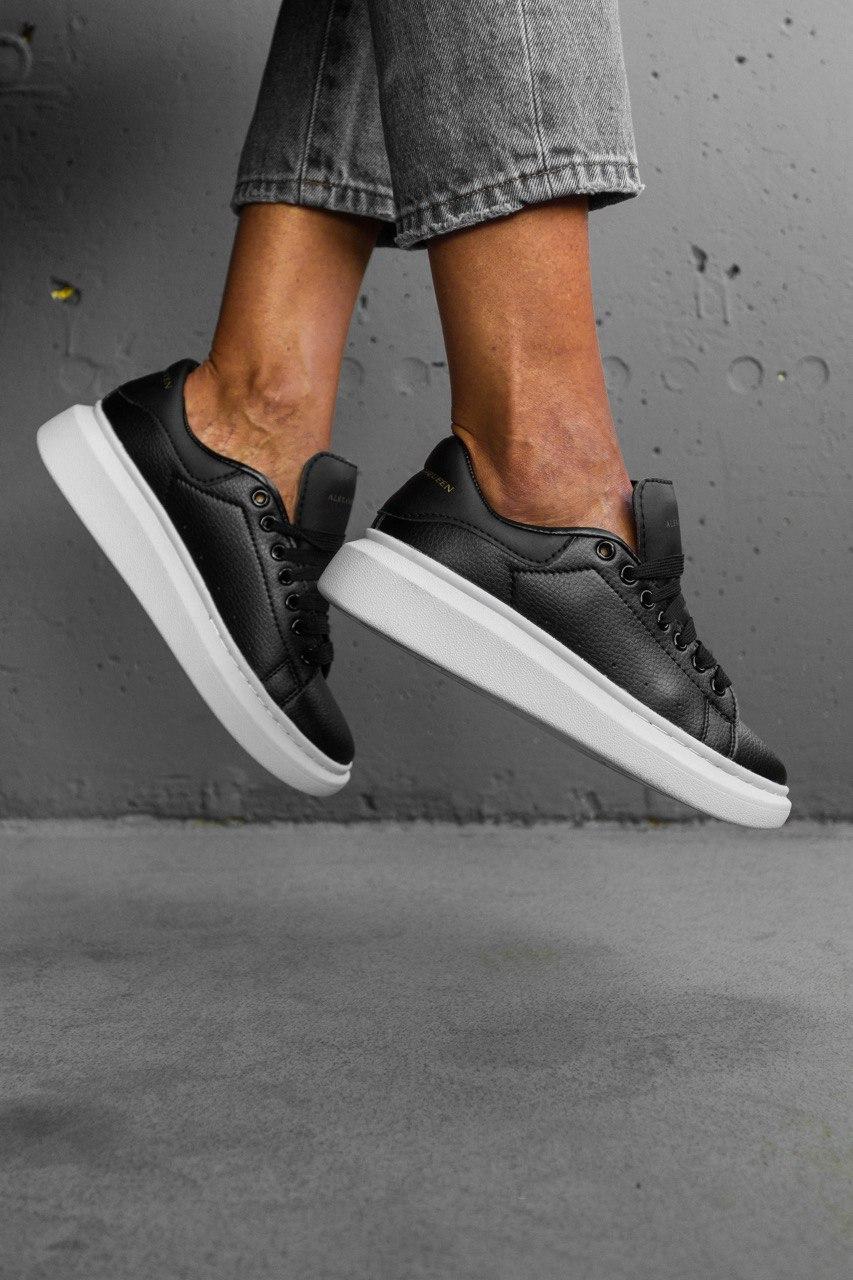 Alexander McQueen Low Black White 2