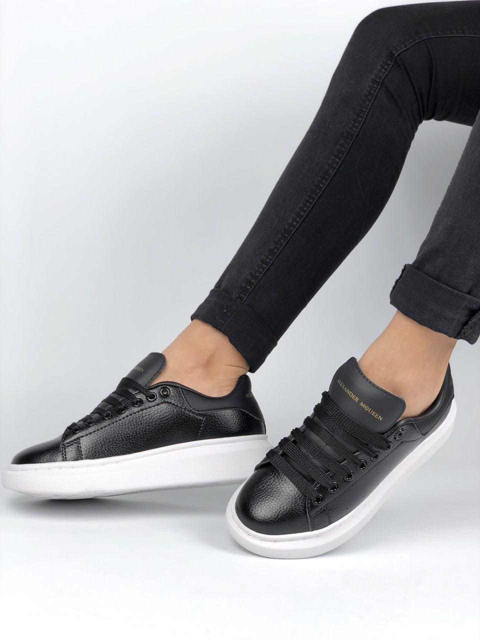 Alexander McQueen Low Black White 2