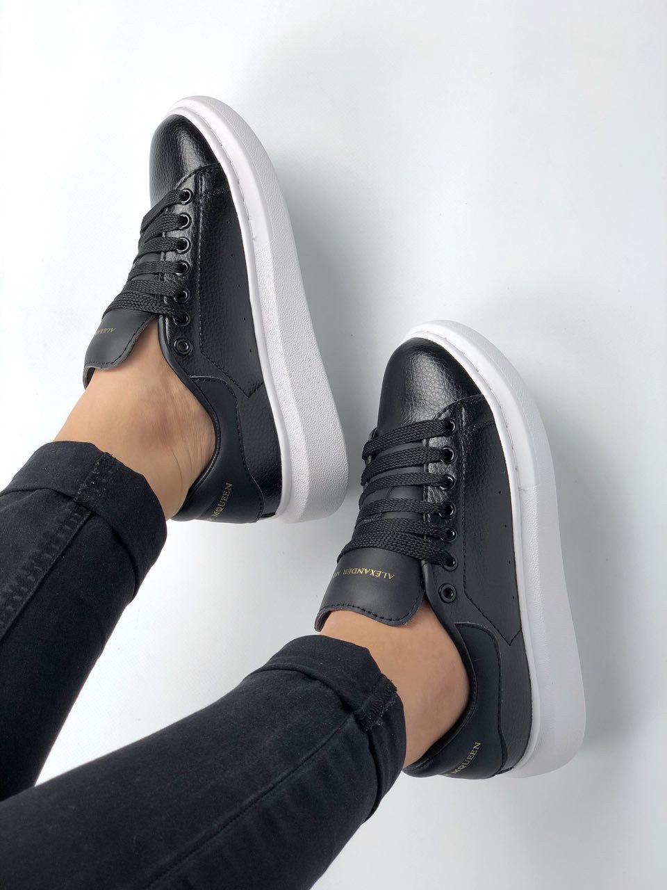 Alexander McQueen Low Black White 2