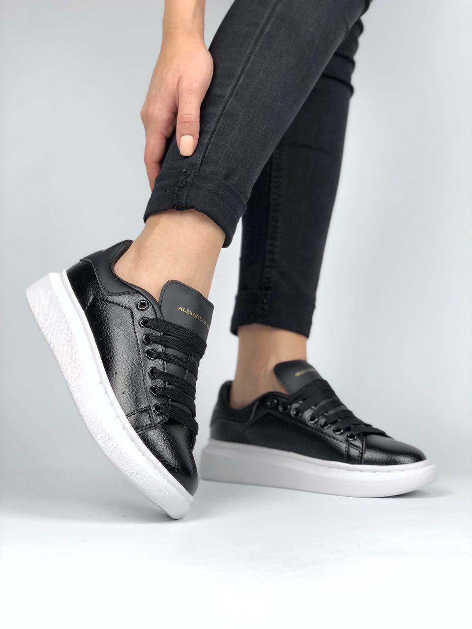 Alexander McQueen Low Black White 2