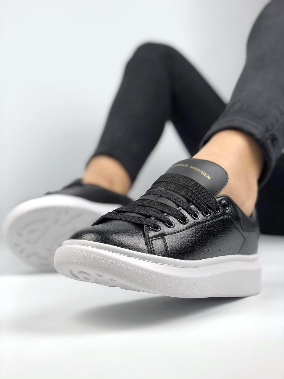 Alexander McQueen Low Black White 2
