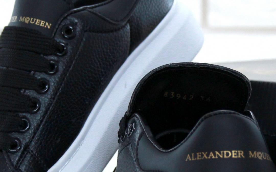 Alexander McQueen Low Black White 2