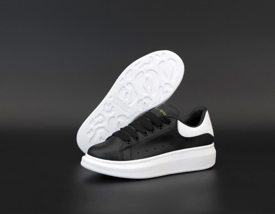 Alexander McQueen Low Black White 3