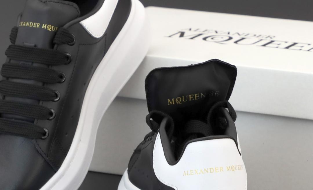 Alexander McQueen Low Black White 3