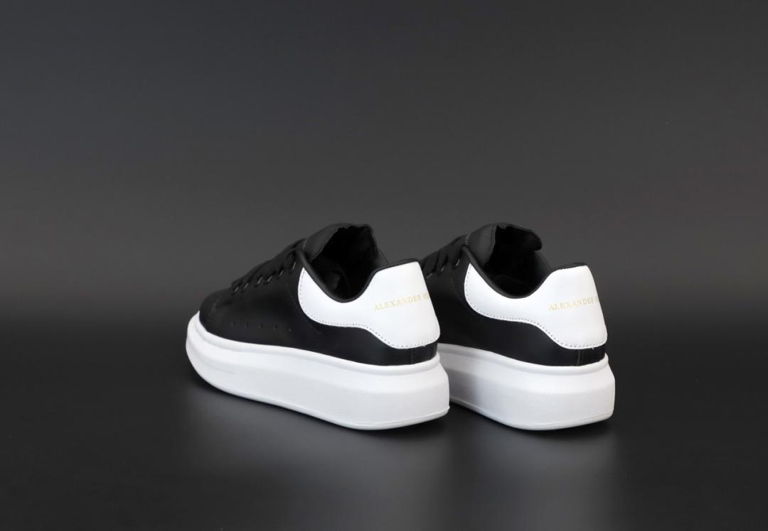 Alexander McQueen Low Black White 3