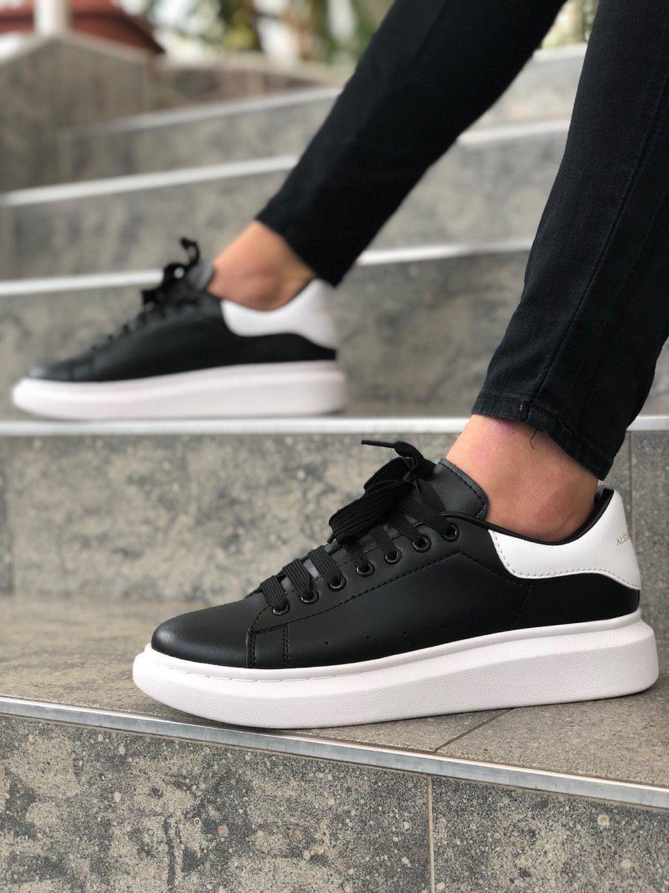 Alexander McQueen Low Black White 3