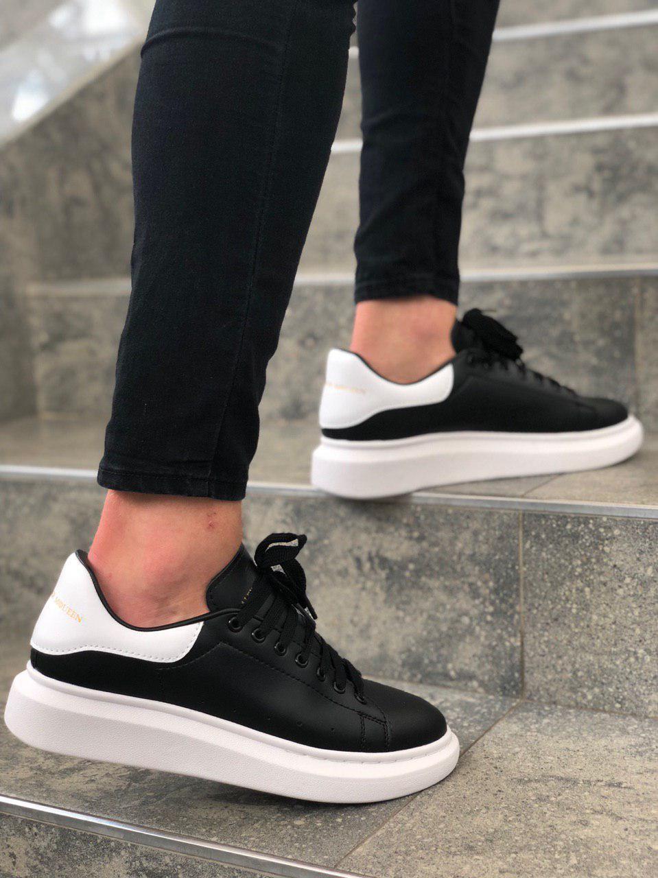 Alexander McQueen Low Black White 3