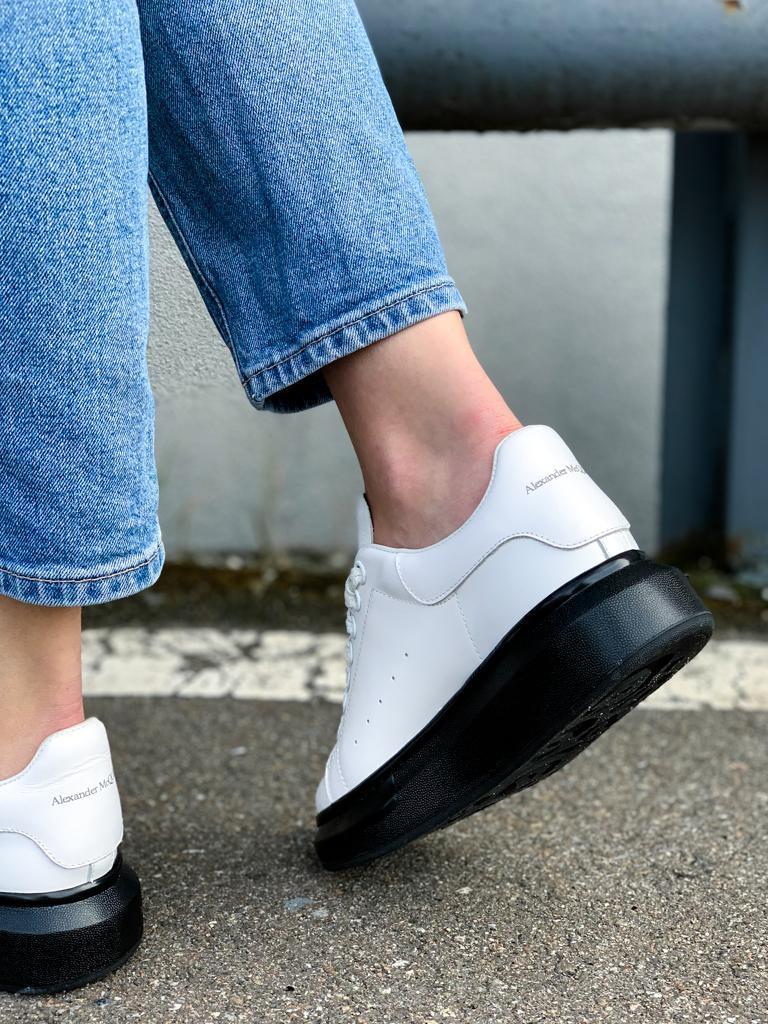 Alexander McQueen Low White Black