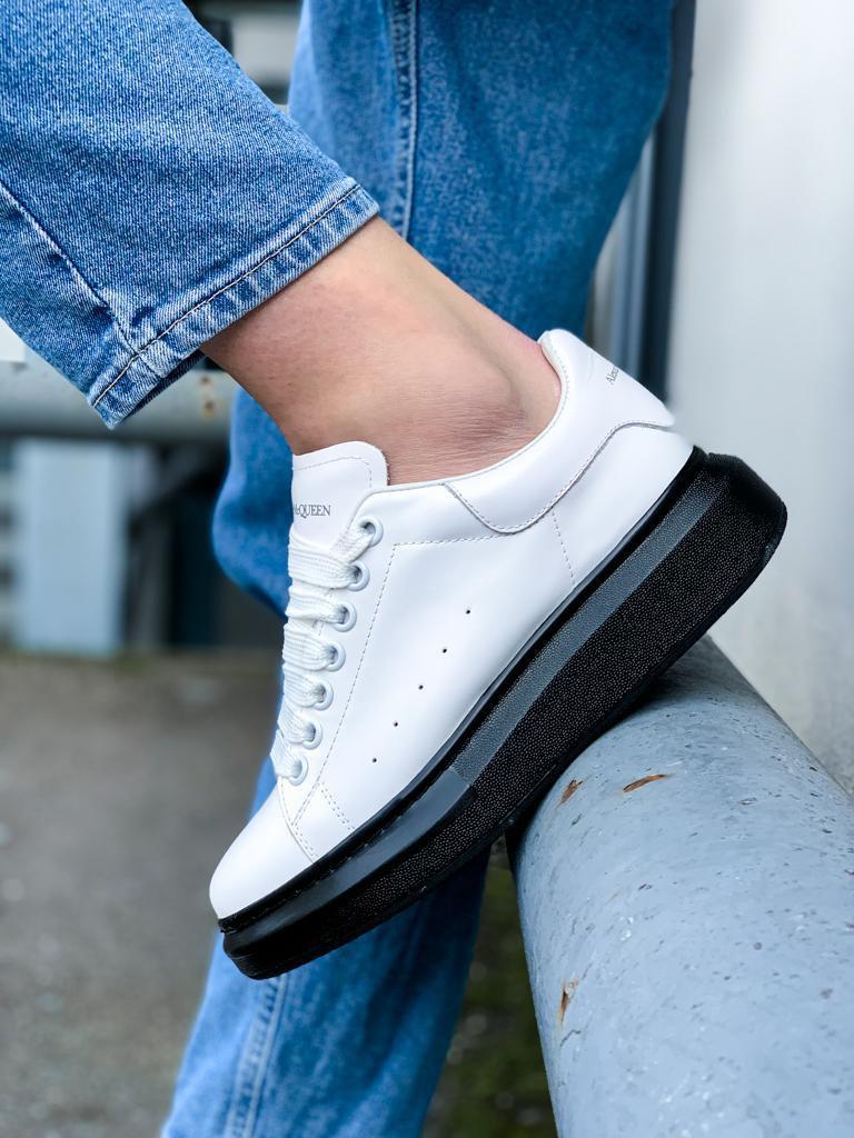 Alexander McQueen Low White Black