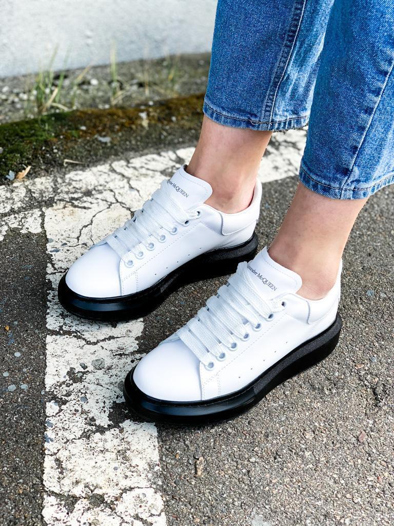 Alexander McQueen Low White Black